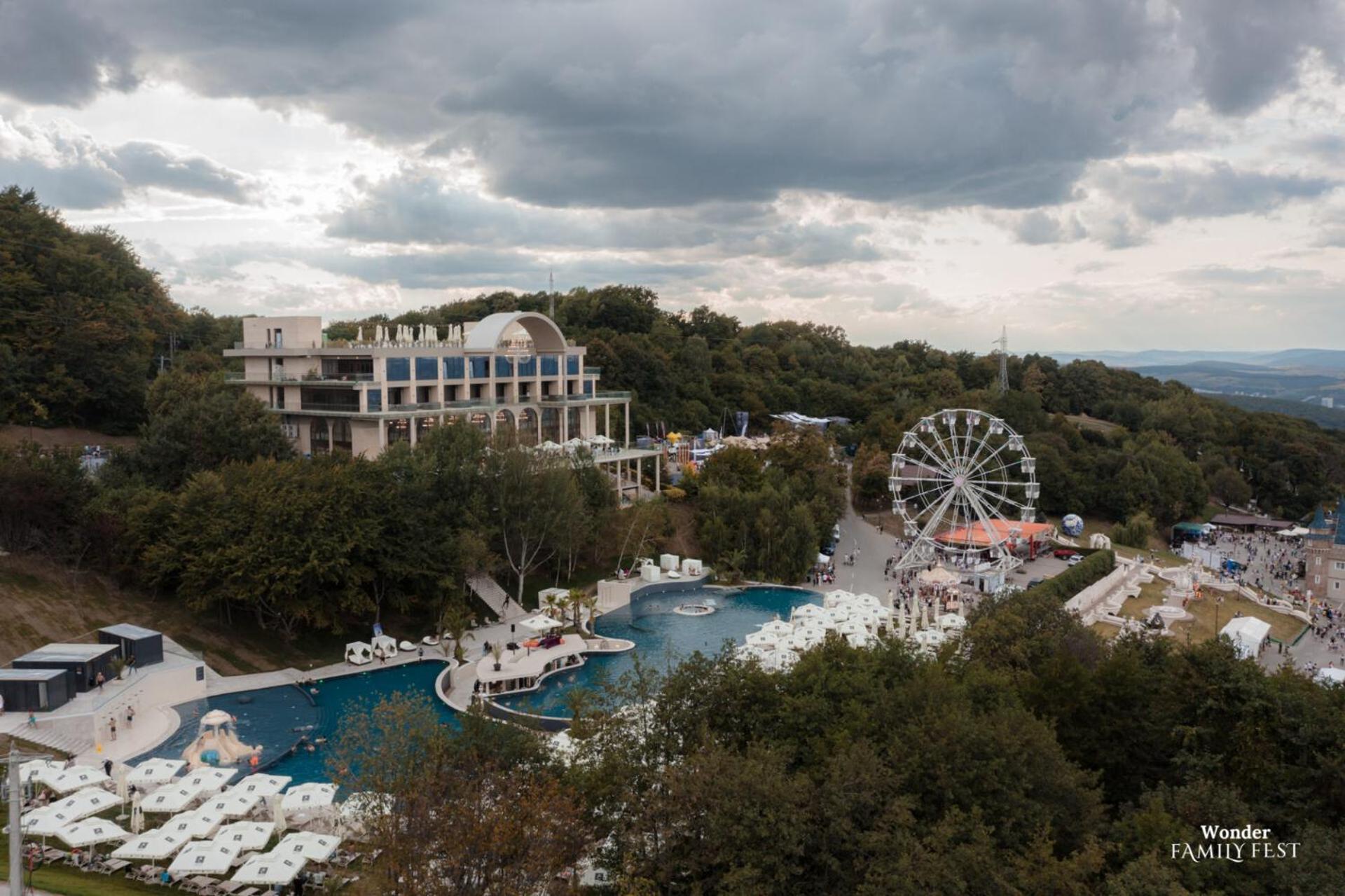 Feleacu Wonderland Cluj Resort מראה חיצוני תמונה