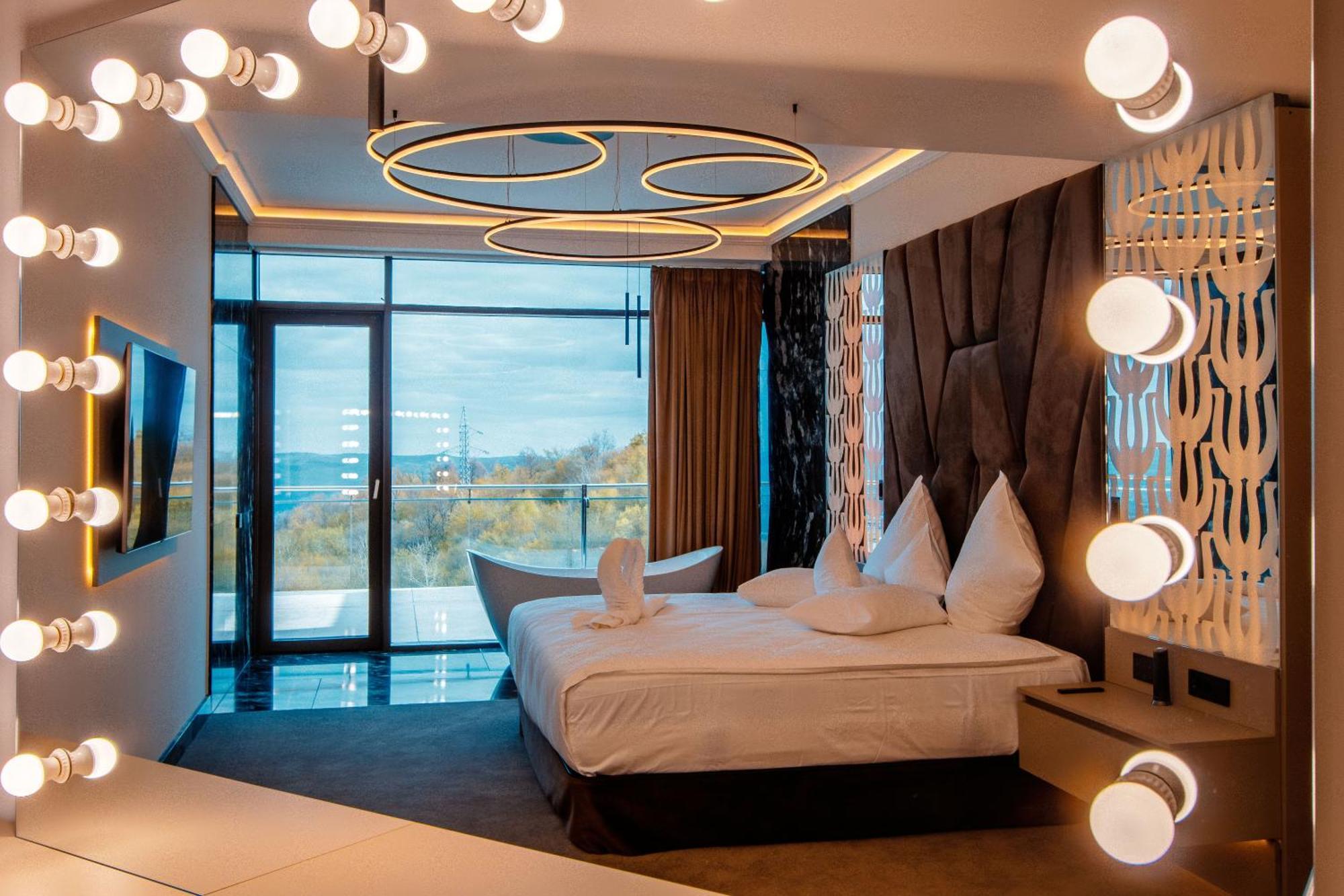 Feleacu Wonderland Cluj Resort מראה חיצוני תמונה